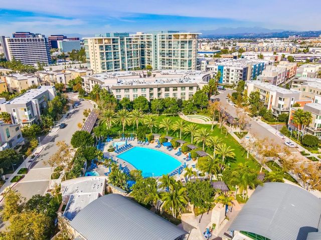 402 S Rockefeller 406, Irvine, CA 92612