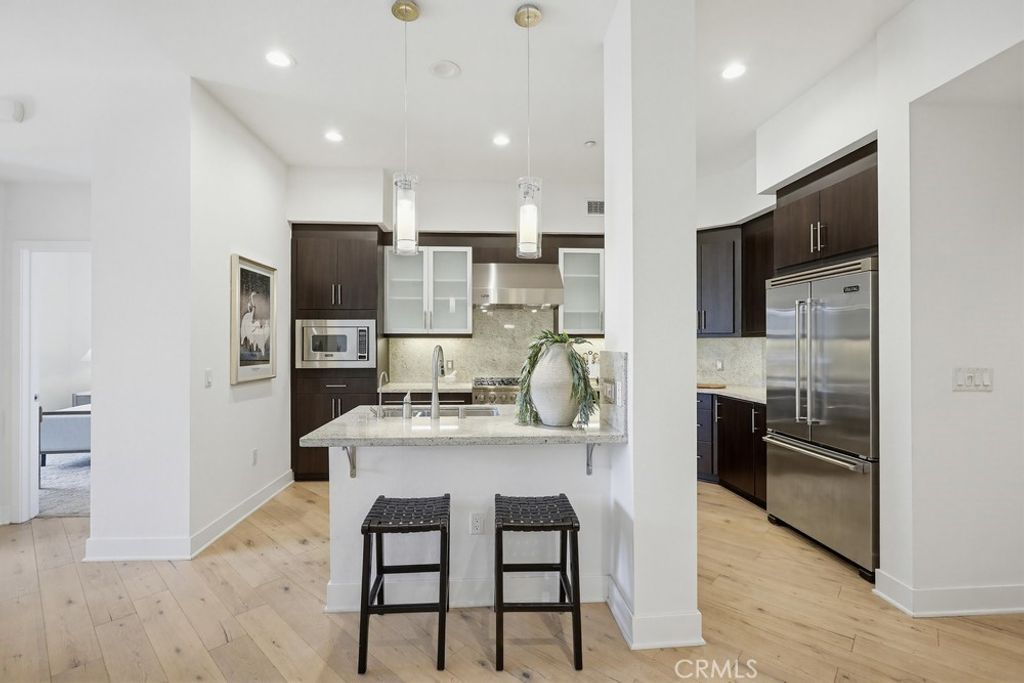 Image 10 of property listing at 402 S Rockefeller 406, Irvine, CA 92612