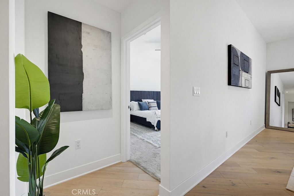 Image 28 of property listing at 402 S Rockefeller 406, Irvine, CA 92612