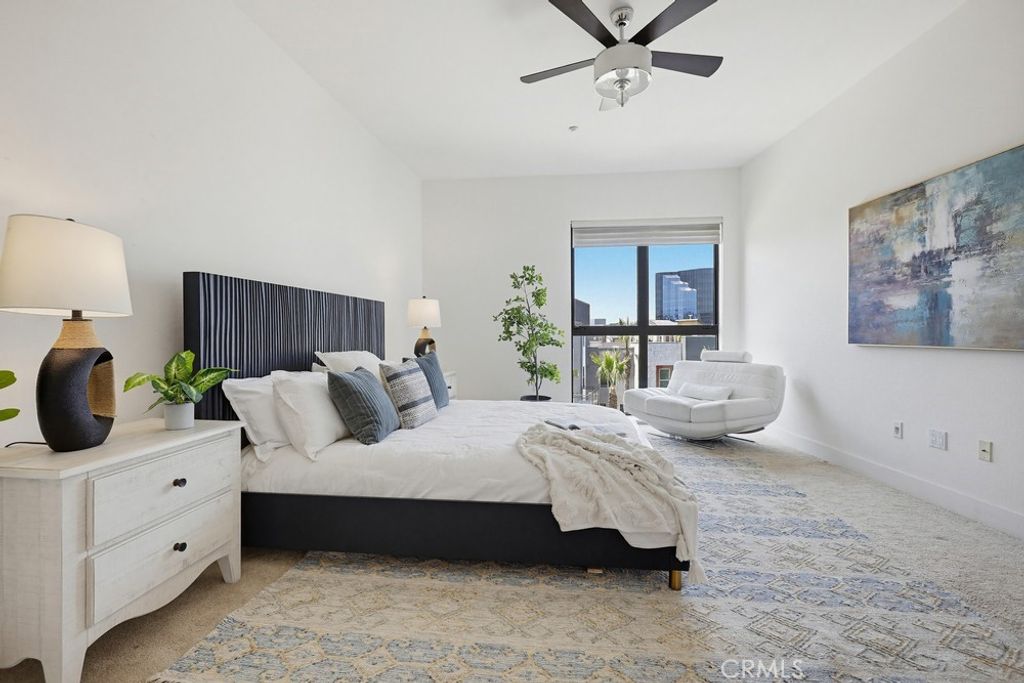 Image 31 of property listing at 402 S Rockefeller 406, Irvine, CA 92612