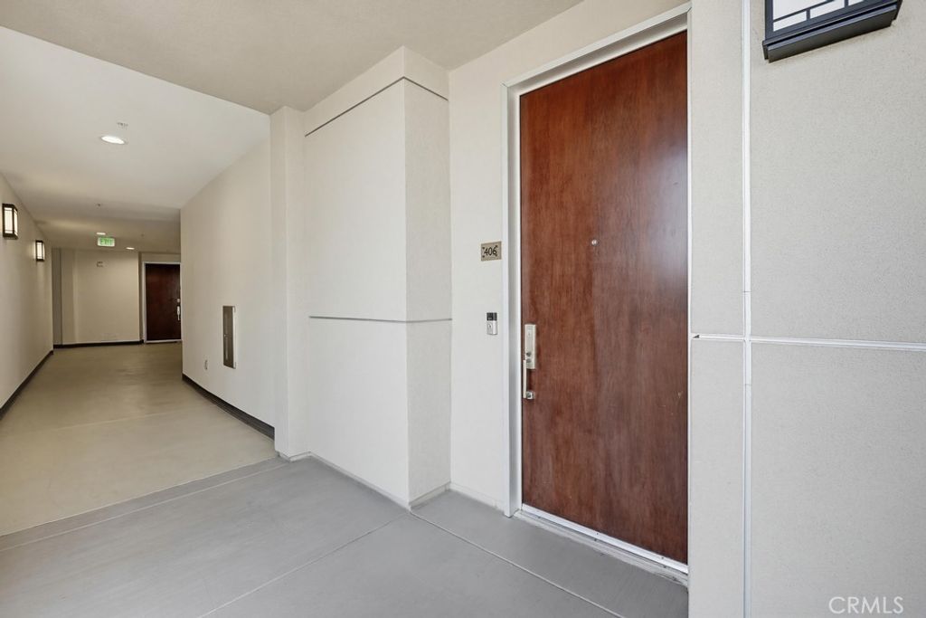 Image 53 of property listing at 402 S Rockefeller 406, Irvine, CA 92612