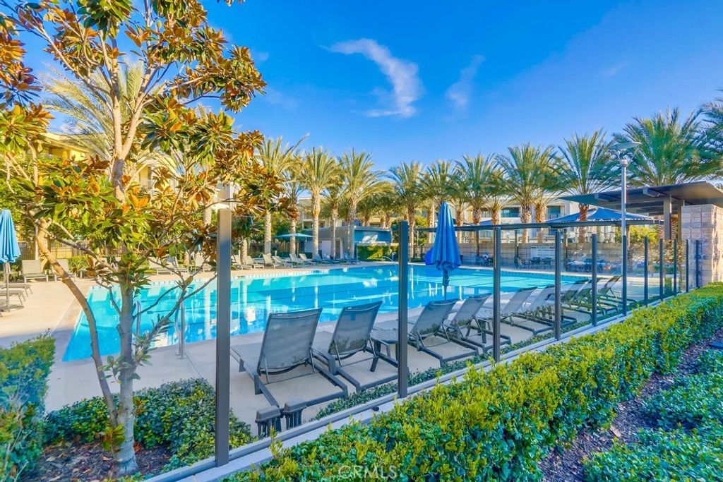 Image 67 of property listing at 402 S Rockefeller 406, Irvine, CA 92612