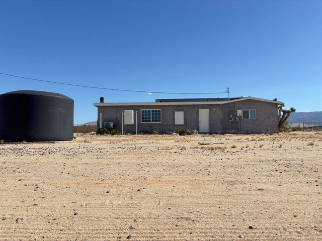 76434 Encanto Drive, 29 Palms, CA 92277