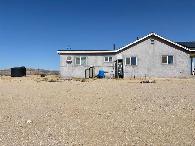 76434 Encanto Drive, 29 Palms, CA 92277