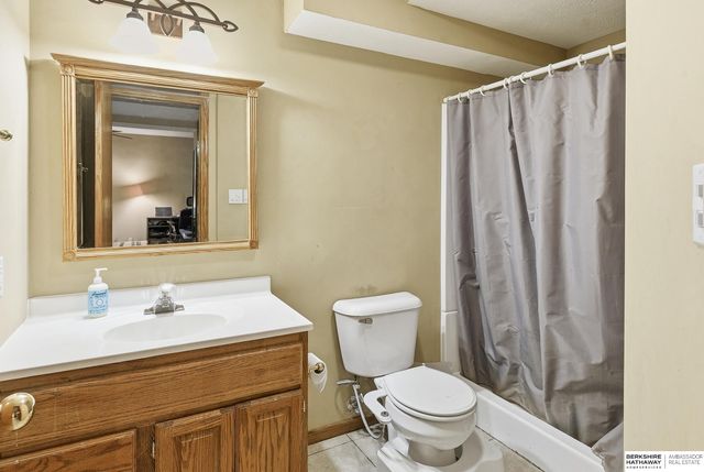 16410 Jefferson Street, Omaha, NE 68135