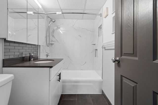 80a High St 101, Dedham, MA 02026