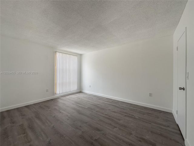 17570 Atlantic Boulevard 210, Sunny Isles Beach, FL 33160