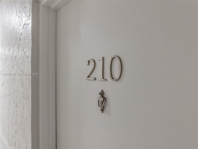 17570 Atlantic Boulevard 210, Sunny Isles Beach, FL 33160