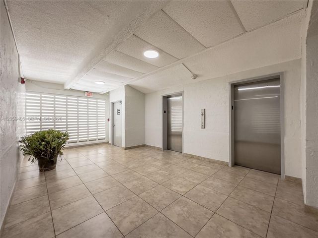17570 Atlantic Boulevard 210, Sunny Isles Beach, FL 33160