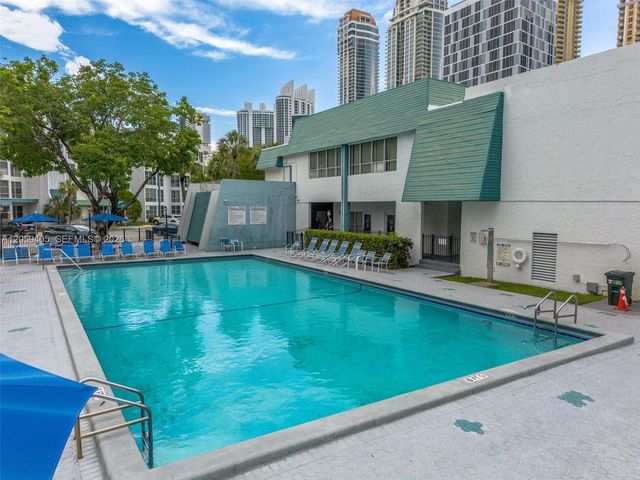 17570 Atlantic Boulevard 210, Sunny Isles Beach, FL 33160