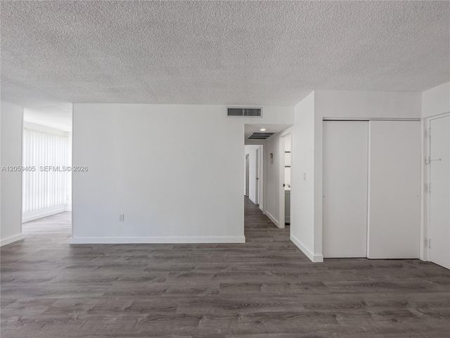 17570 Atlantic Boulevard 210, Sunny Isles Beach, FL 33160