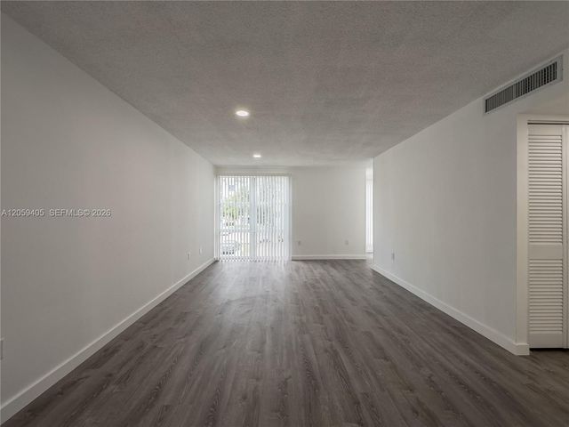 17570 Atlantic Boulevard 210, Sunny Isles Beach, FL 33160