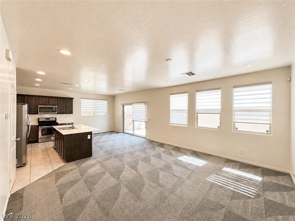 6784 Pivot Point Street, Las Vegas, NV 89148 — photo 4