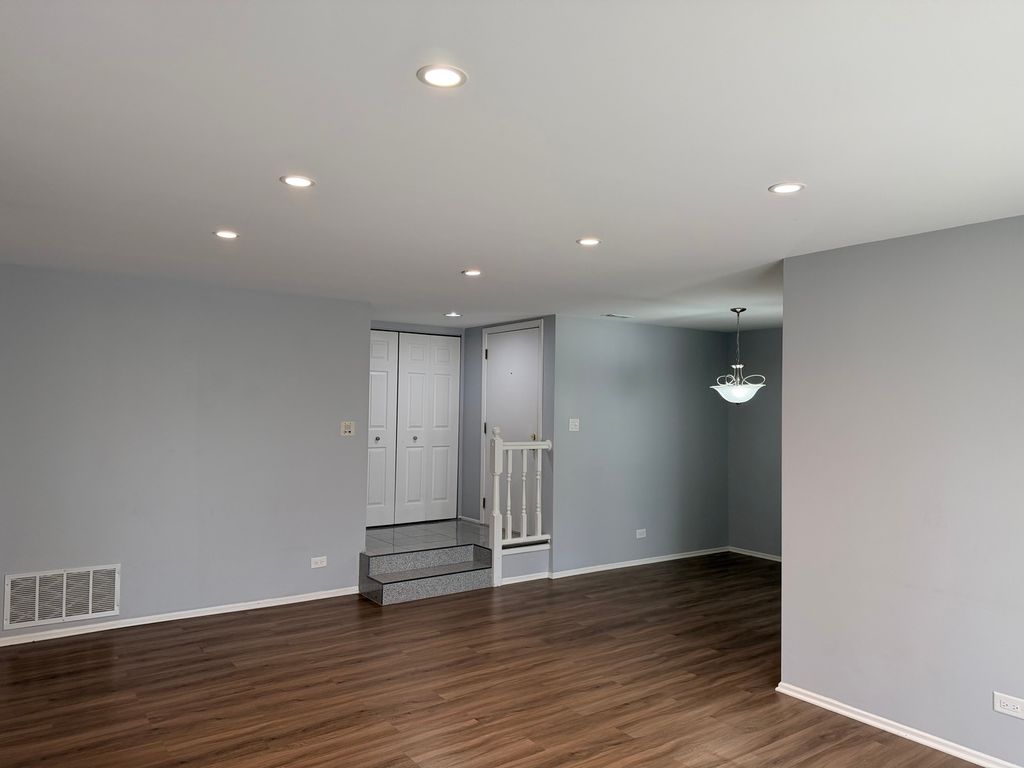 1312 coventry Circle 1312, Vernon Hills, IL 60061 — photo 3