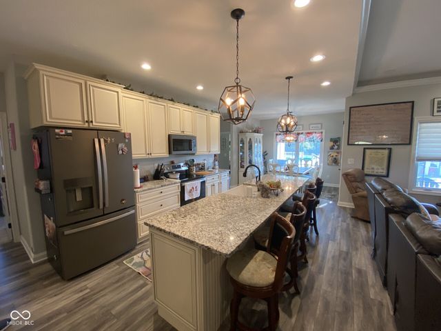 10351 E Co Rd 800 N, Seymour, IN 47274