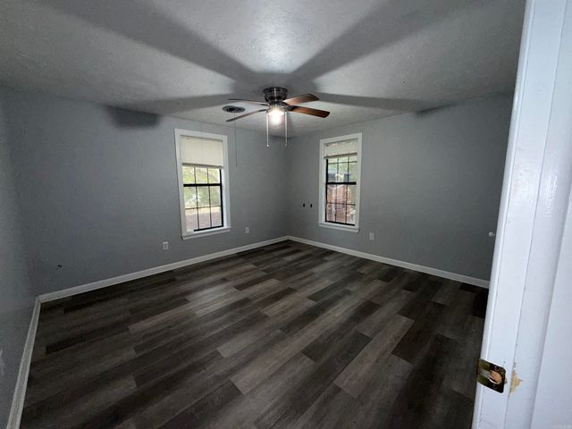 505 Country Club Road, Searcy, AR 72143