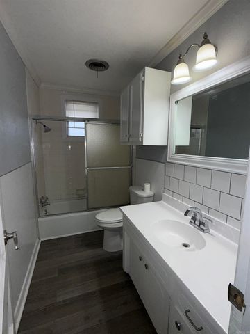 505 Country Club Road, Searcy, AR 72143