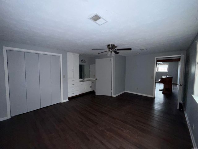 505 Country Club Road, Searcy, AR 72143