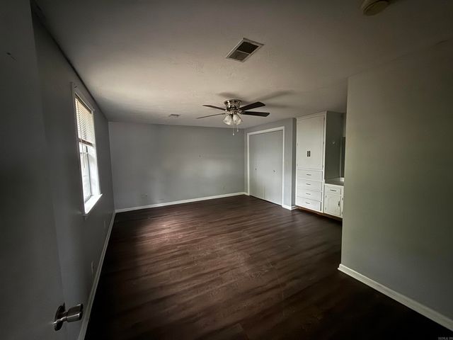 505 Country Club Road, Searcy, AR 72143