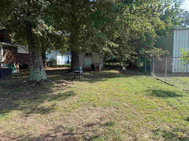 505 Country Club Road, Searcy, AR 72143