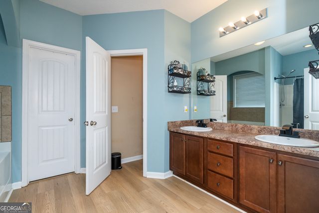 316 Flowing Meadows Drive, Kathleen, GA 31047