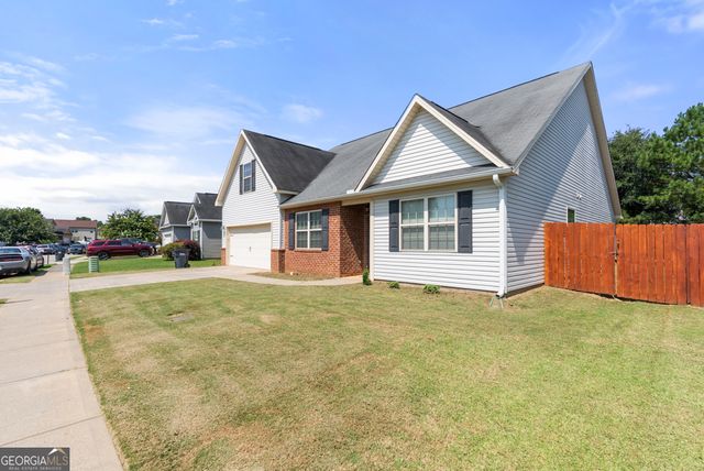 316 Flowing Meadows Drive, Kathleen, GA 31047
