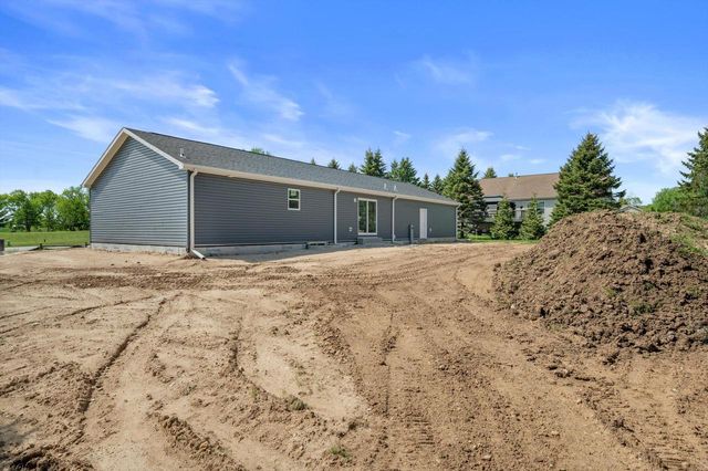 6910 Shady Lane ROAD, West Bend, WI 53090