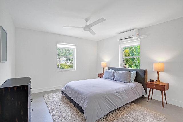 625 NE 13th Avenue 02, Fort Lauderdale, FL 33304