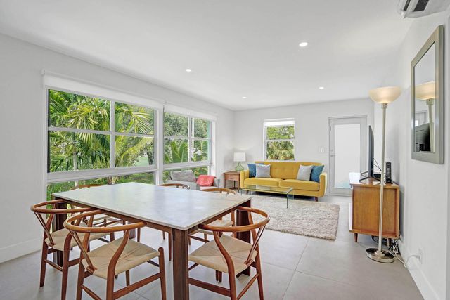 625 NE 13th Avenue 02, Fort Lauderdale, FL 33304