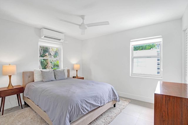 625 NE 13th Avenue 02, Fort Lauderdale, FL 33304