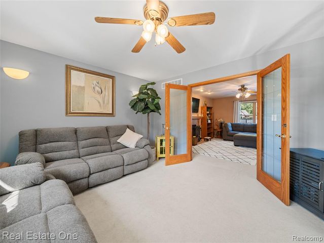 4445 Old Warner Court, Milford, MI 48380