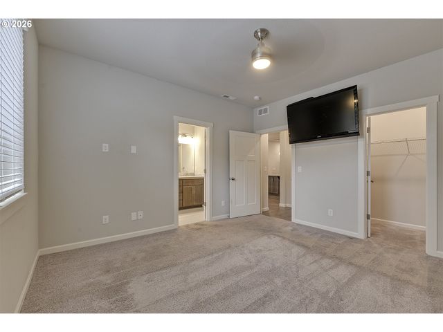 59580 EMERALD Loop, St Helens, OR 97051