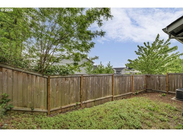 59580 EMERALD Loop, St Helens, OR 97051