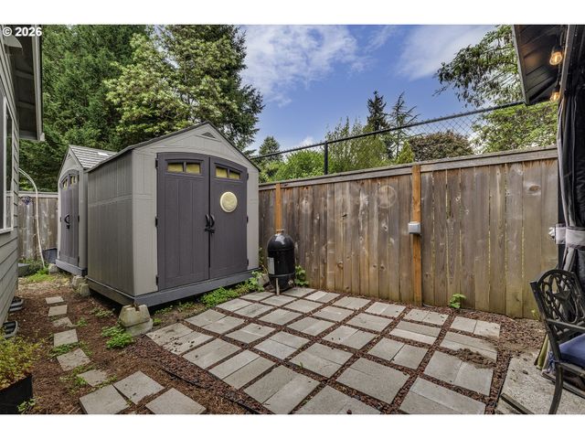 59580 EMERALD Loop, St Helens, OR 97051