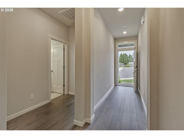 59580 EMERALD Loop, St Helens, OR 97051