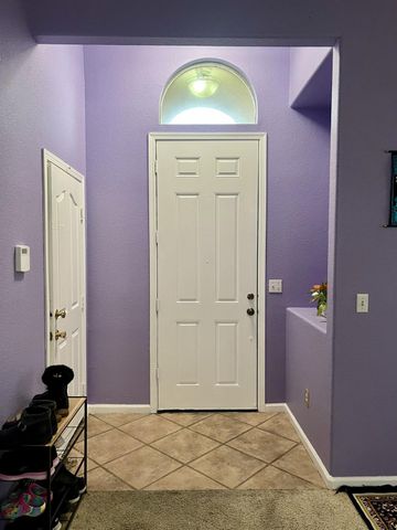 3445 Hornsea Way, Sacramento, CA 95834