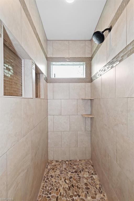 Image 9 of property listing at 4548 SW 16th PL, Cape Coral, FL 33914