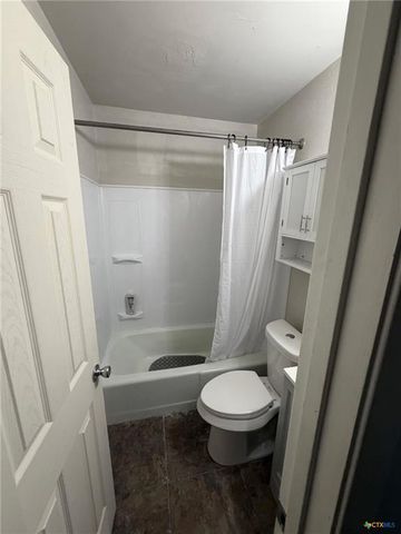 305 Carothers ST, Copperas Cove, TX 76522
