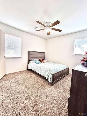 305 Carothers ST, Copperas Cove, TX 76522