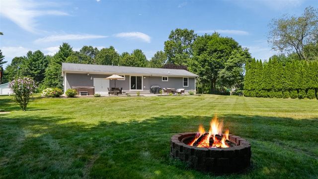 2698 Hamilton Road, Muskegon, MI 49445