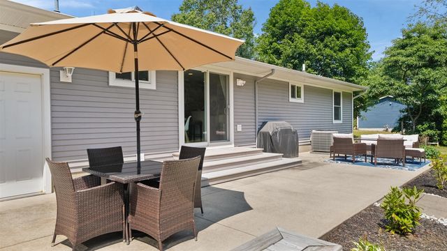 2698 Hamilton Road, Muskegon, MI 49445