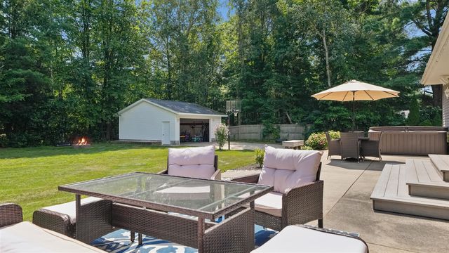 2698 Hamilton Road, Muskegon, MI 49445