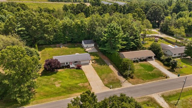 2698 Hamilton Road, Muskegon, MI 49445