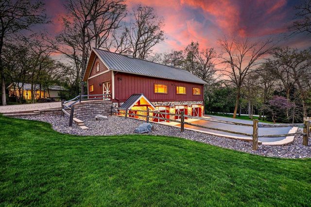 N2407 & N2413 Kunz Road, Fort Atkinson, WI 53538