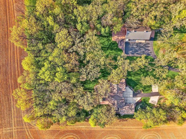 N2407 & N2413 Kunz Road, Fort Atkinson, WI 53538