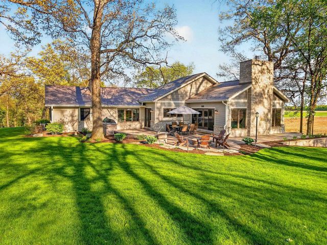N2407 & N2413 Kunz Road, Fort Atkinson, WI 53538