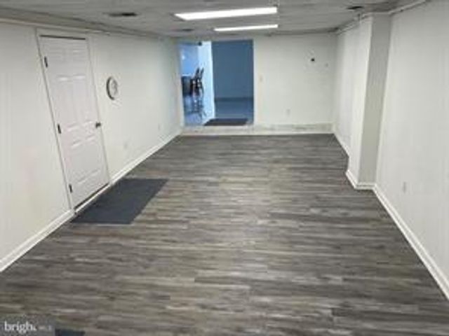 1880 W MARKET ST, York, PA 17404