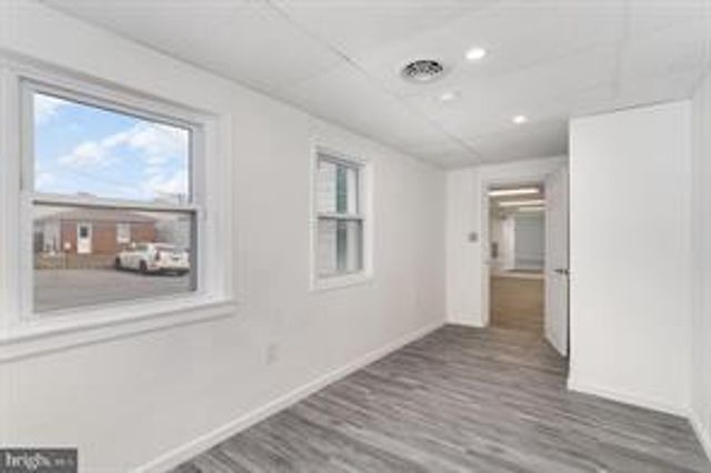 1880 W MARKET ST, York, PA 17404