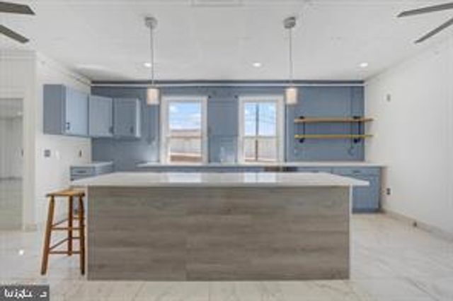 1880 W MARKET ST, York, PA 17404