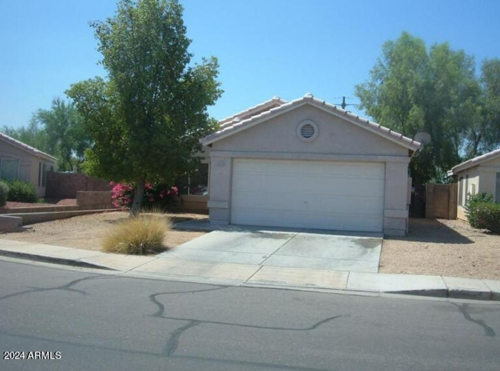 10849 W Monterosa Street, Phoenix, AZ 85037